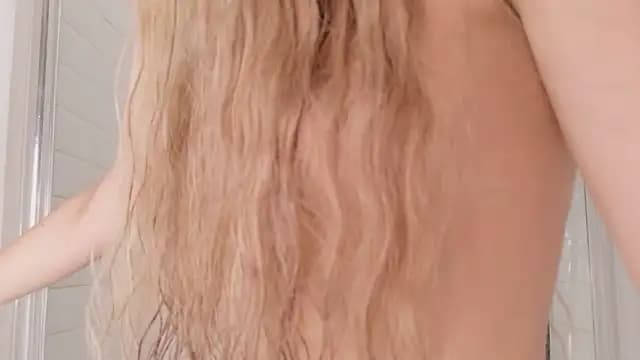 milaa_sun — live VR cam