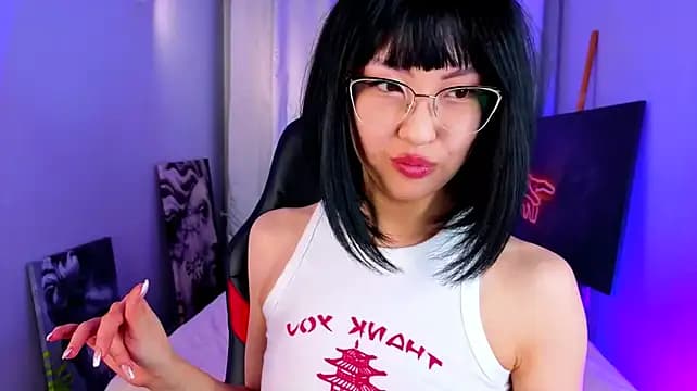 ValeryMur — live VR fingering cam