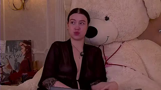 _Mimi_Shine_ — live VR medium cam