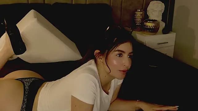 Isabellacharm — live VR heels cam