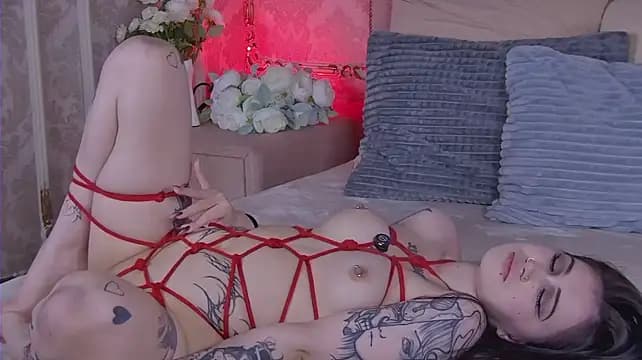 Heather_Ivy — live VR heels cam