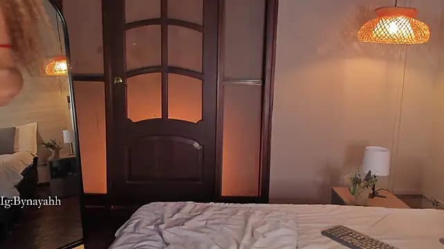 nayah__ — live VR role-play cam