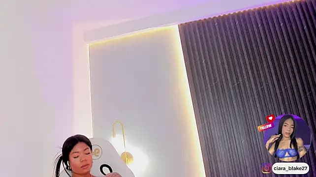 ciara_blake — live VR role-play cam