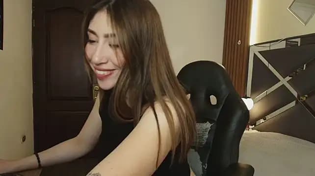 ImKylie_ — live VR athletic cam