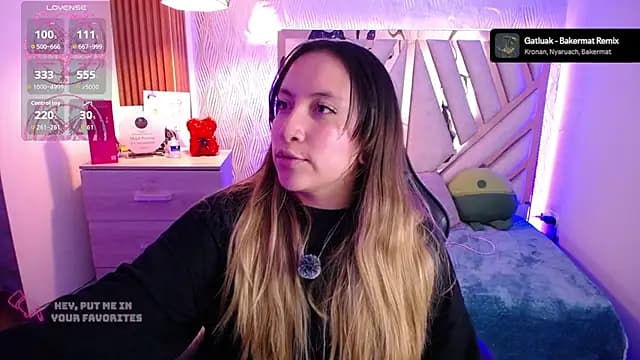 NyxAndria_1 — live VR striptease cam