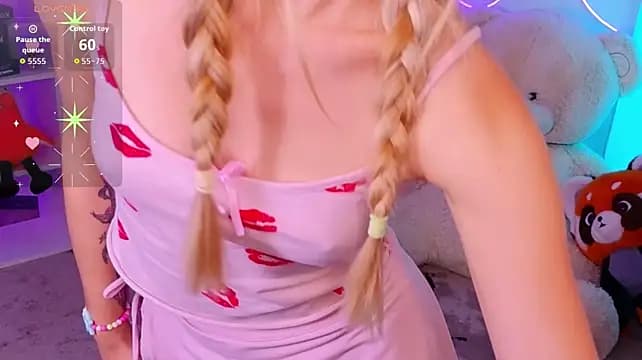 Reychellle — live VR ahegao cam