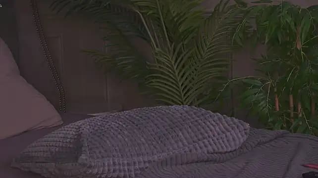 GwenAir — live VR cuckold-creampie cam