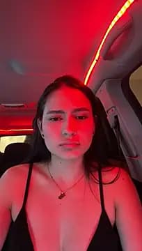Loren_golden — live VR cam preview