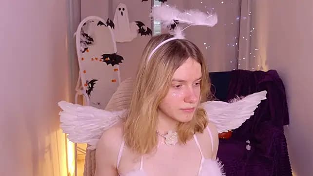 MilanaRayy — live VR ahegao cam
