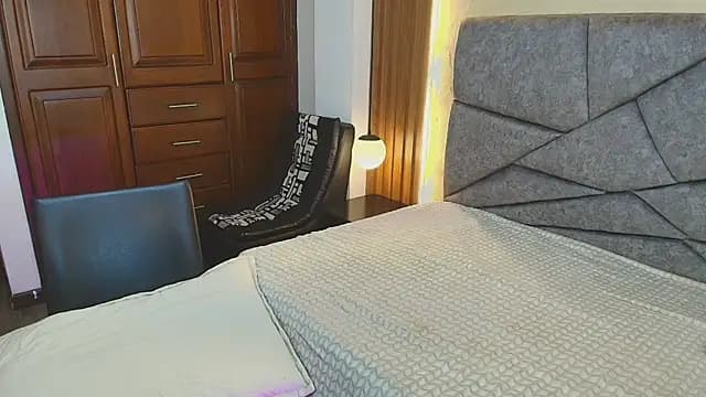 Ambarross_ — live VR latin-foot-fetish cam